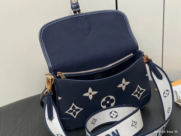 Cheap LOUIS VUITTON Nano CM Diane-24*15*9 0811